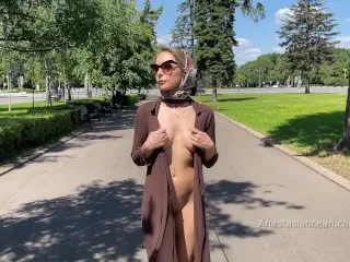 Naked Stroll in Park by Stylish Babe (Public Exhibition)