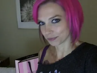 Anna Bell Peaks Vlog 41: Sexy Lingerie Show!