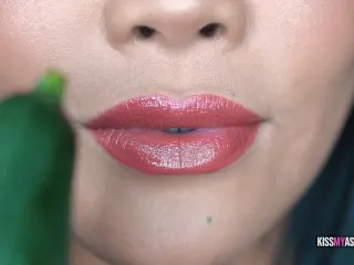 AstroDomina Mandarin & Cucumber ASMR Munching