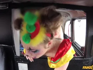 Clown Cosplay Valentine's Squirting & Hard Cumming