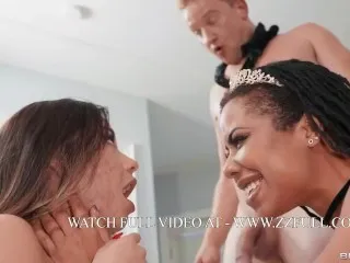 Kira Noir & XXlayna Marie - Hardcore Resolution @ Brazzers