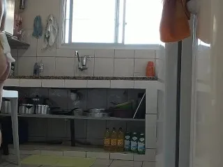 Minha esposa empregada foda cunhado Cozinha