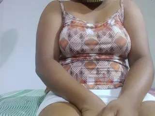 (Sri Lankan Maid 1 Hardcore / Sinhala Wal Katha)