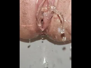 Women's Gold Shower - Macro Slow Motion Peepholes