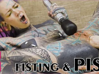 Anal-gaping Tattooed Masturbation & Toys, Tattoo Girl Fingers Ass & Pussy