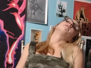 Tongue Vibe Reaction Clip