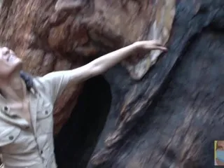 Voyeur Tour Guide Shows Off Booty in Forests