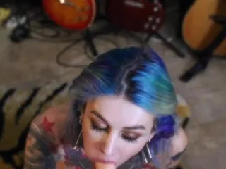 Studio Blowjob, Big Dildo - Rockstar's Facial Closeup