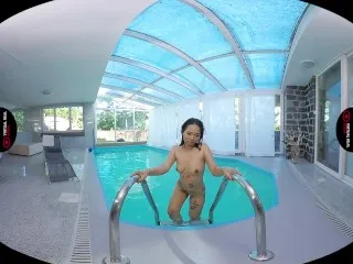 Hardcore Swimmer Solo @ VirtualRealPorn