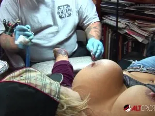 Shyla Stylez Tatted & Tit Play