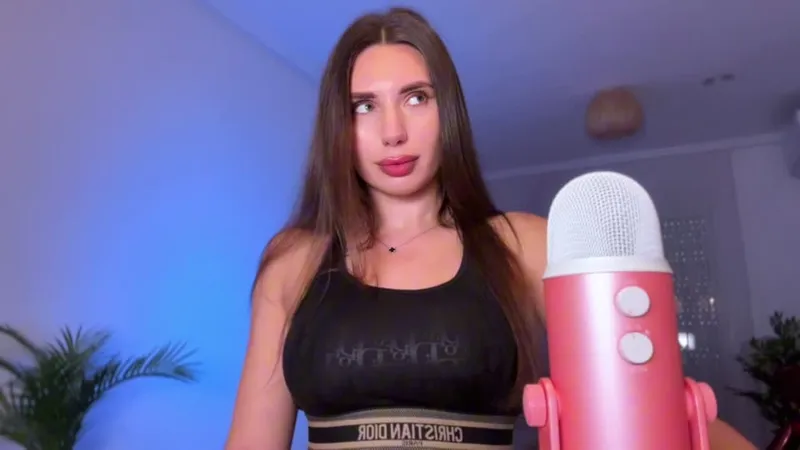 Cleo Patrice: Fast, Aggressive ASMR Mic Play & Intense Orgasm