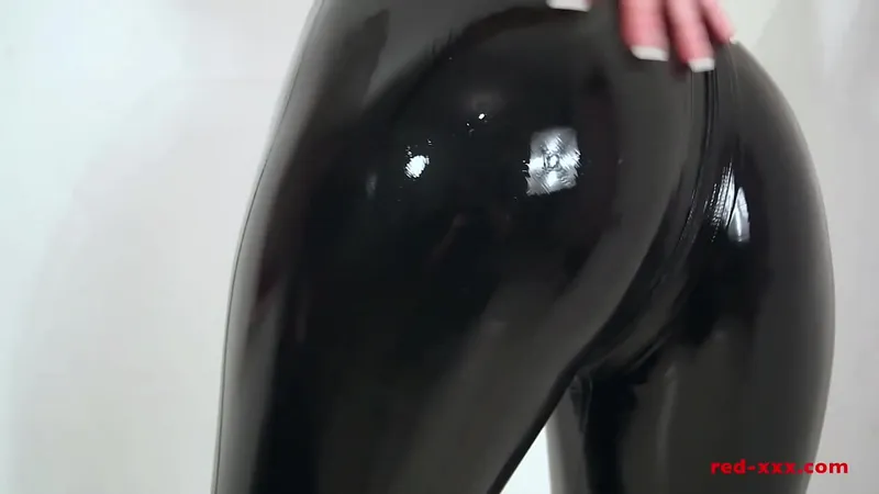Redhead MILF deep-throats huge dildo