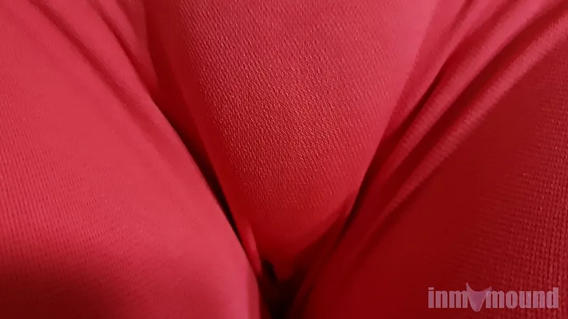 Tight Pants Reveal Pussy Mound - Part 2