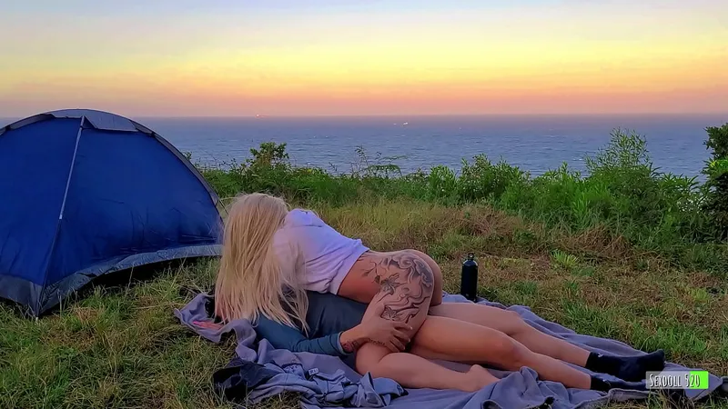 Real Amateur Camp Sex: Risky Couple Fucks (Sexdoll 520)