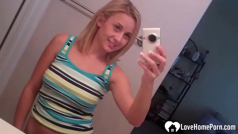 Adorable Star Reveals Smokin' Hot Body