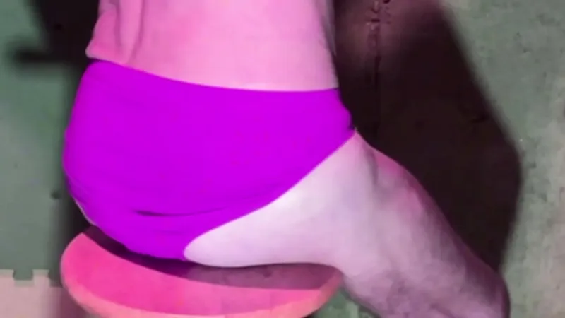 Basement Stretch: Stool, Briefs, Color Shift - Quick Preview