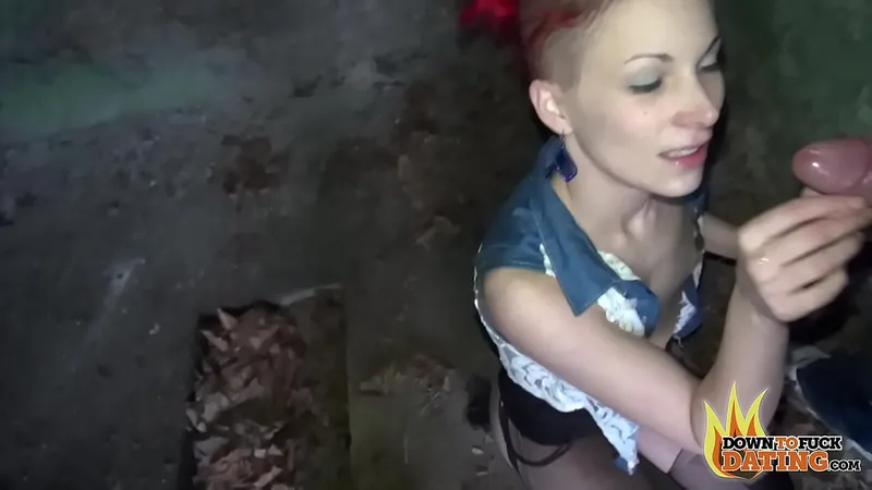Public Sex Threesome - Sunny Sin's Pussy Exploited