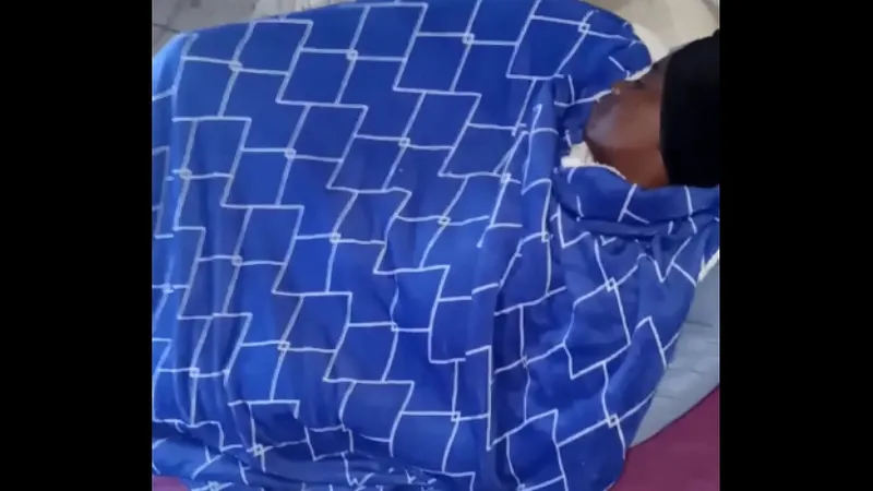Texas Thot Fucked by Dude under Bedsheets