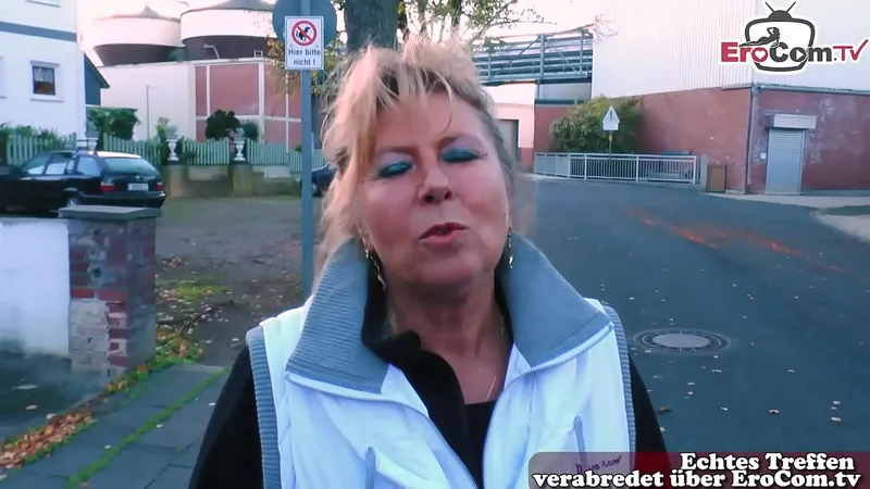 Amateur Mature German Threesome FFM Casting Next Door
