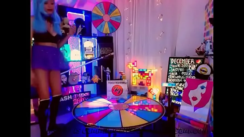 Alternate Girl Arcade Action!