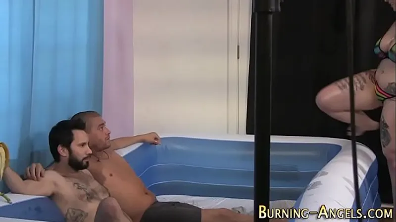 Emo Slut Reveals Tits