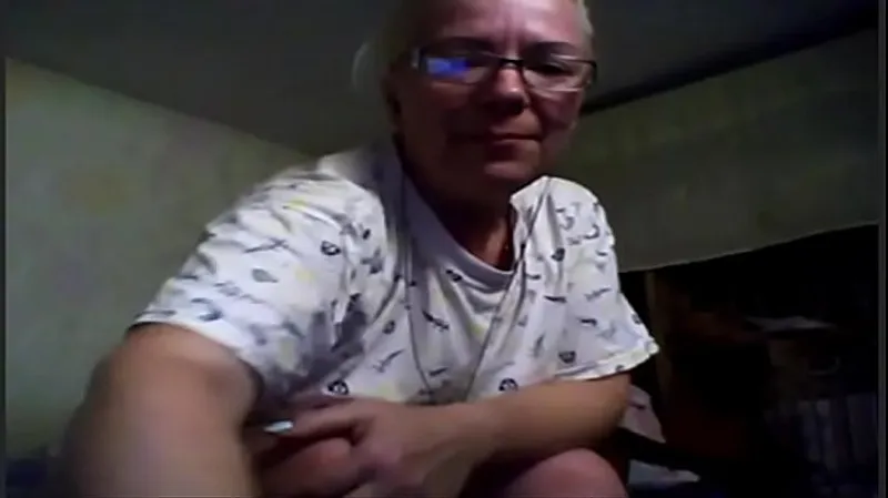 Blonde Webcam Amateur Takes Anal - r. Blonde