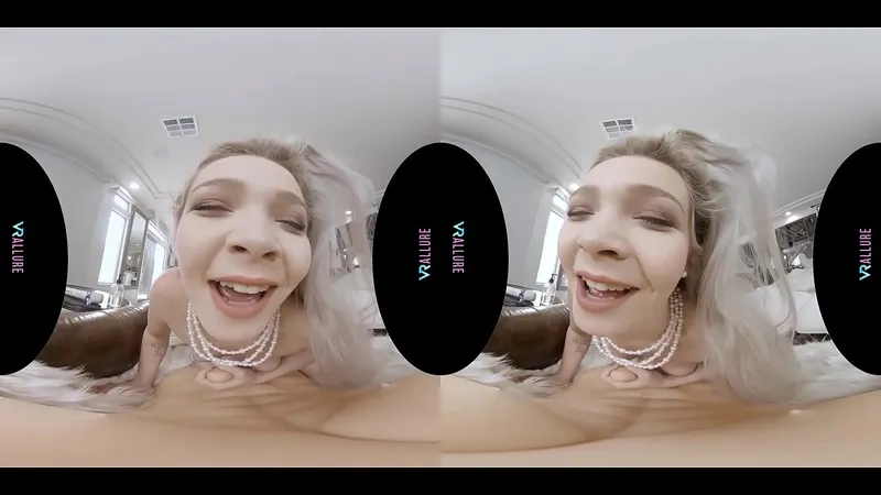 Blonde VR Masturbation: All-Natural Pornstar's Vibrator Play