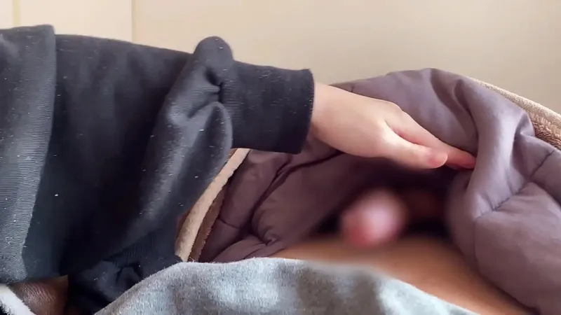 Amateur GF's First Sleepover Handjob Intensity