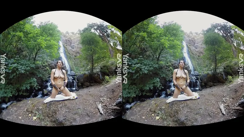 Yanks Tasty Luscious MILF Outdoor Masturbation 3D VR Orgasm