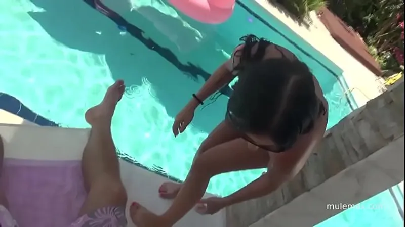 Taboo Sibling Sex at Pool - Amateur on Mulemax