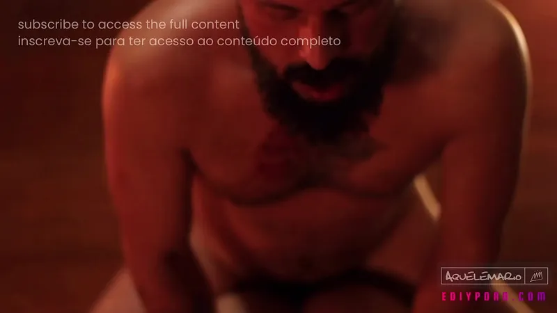 Amateur Couple: Loud Moans in Intense Sex