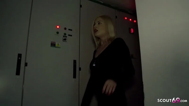 Berlin Party Girl Suck Stranger in Garage POV before go to Bed for s.