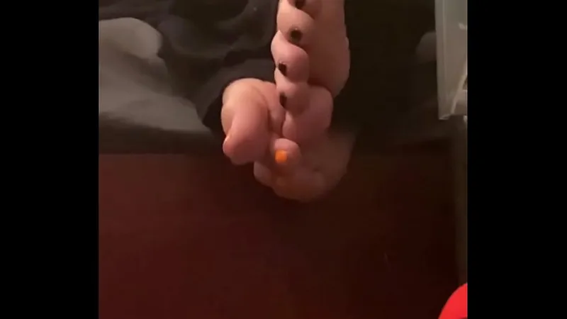 Teasing Amateur Foot Fetish