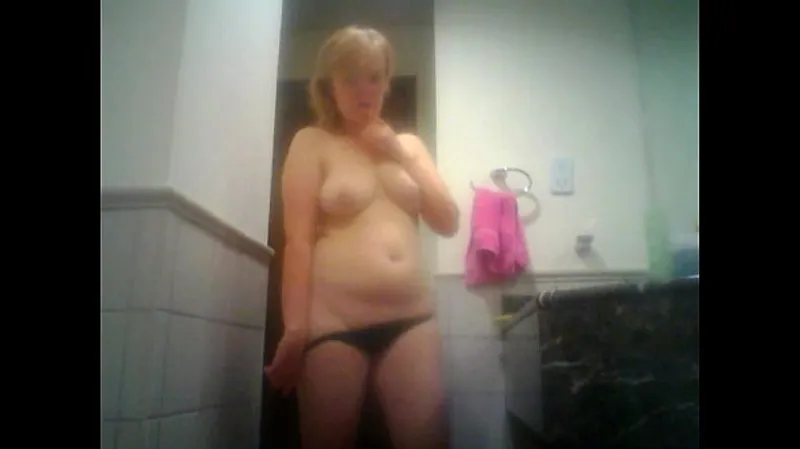 Bathroom Tease: Sexy Girl's Steam Room Action