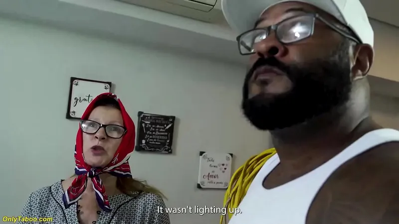 Granny's Rough Deep Ass Fucked by Fat Black Electrician in Headscarf