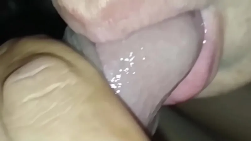 Real Amateur Cumswapping Wife Fucks Friend