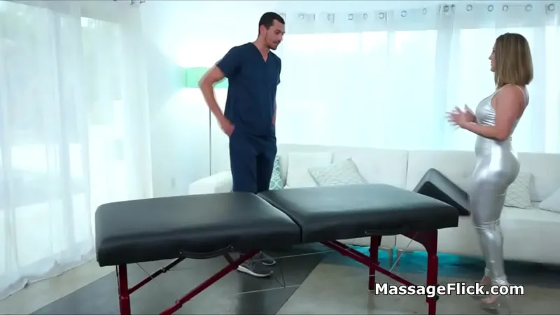 Oily MILF Booties Fingered by Masseur - Intense Action