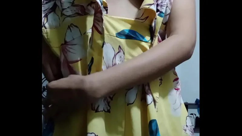 Teen Virgins Go Nude at Uni: Reckless Dressing