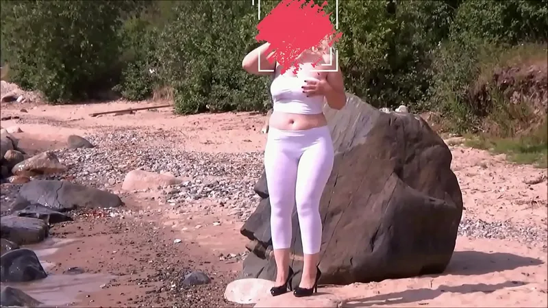 Big Ass MILF in Wet Leggings