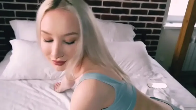 Girl Cums on Face After Sucking & Rough Fuck