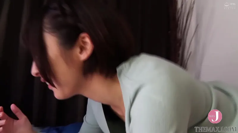Asian Slender Girl Swallows Dick, Cums Fast [BAHP001]