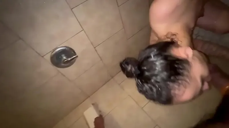 Hardcore Cumshot: Fat Ass Shaking, Pussy Exposed