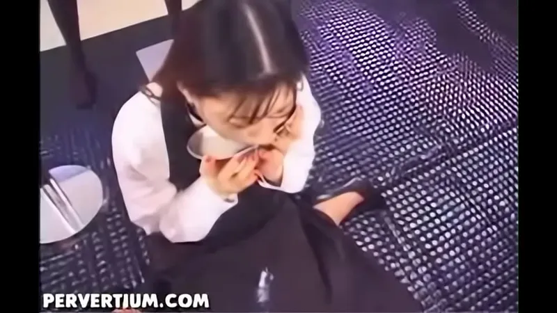 Teen Bukkake & Cum Swallow - Full Glass