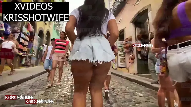 Kriss Wife Shows Booty @ Tourist Spot, Salvador Bahia