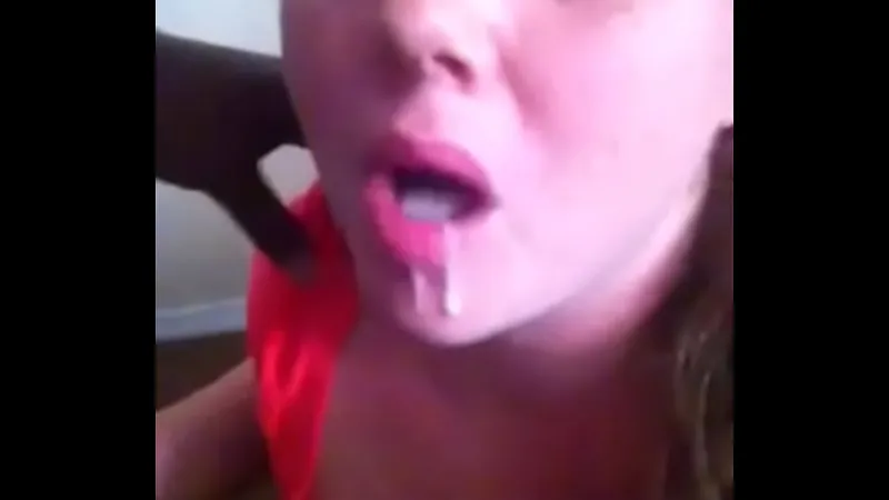 Girlfriend Swallows White Load