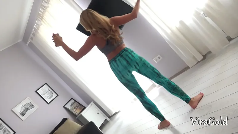 Vira Gold's Cum-Filled Blowjob, Step Sibling Rivalry