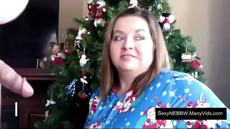 Under Xmas Tree: MILF Gives Blowjob, Facial Finish - SNEAK PEEK