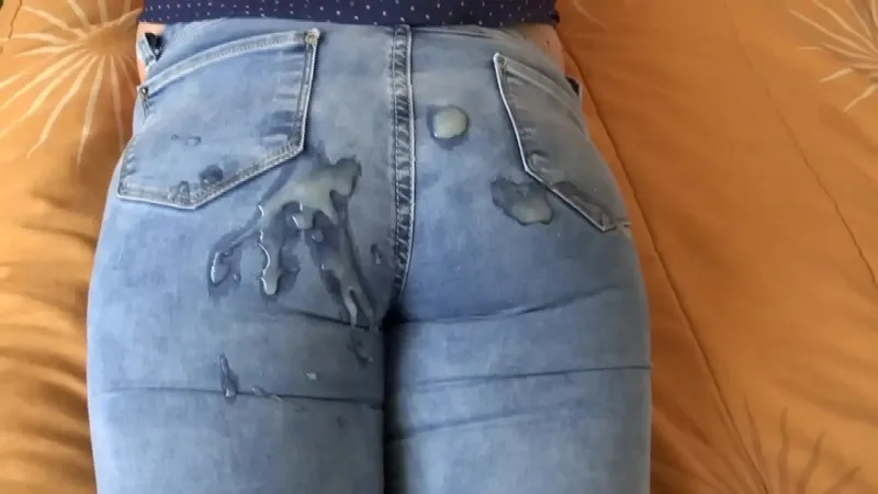 Masturbating While Showing Off & Ass Milking - Big Cumshots