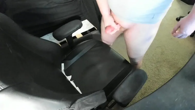Hardcore Ginger Spurts Monster Load on Chair
