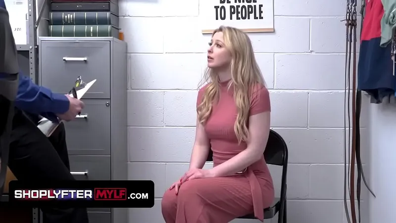Sunny Lane - Big Load Fills Mature Twat After Stealing